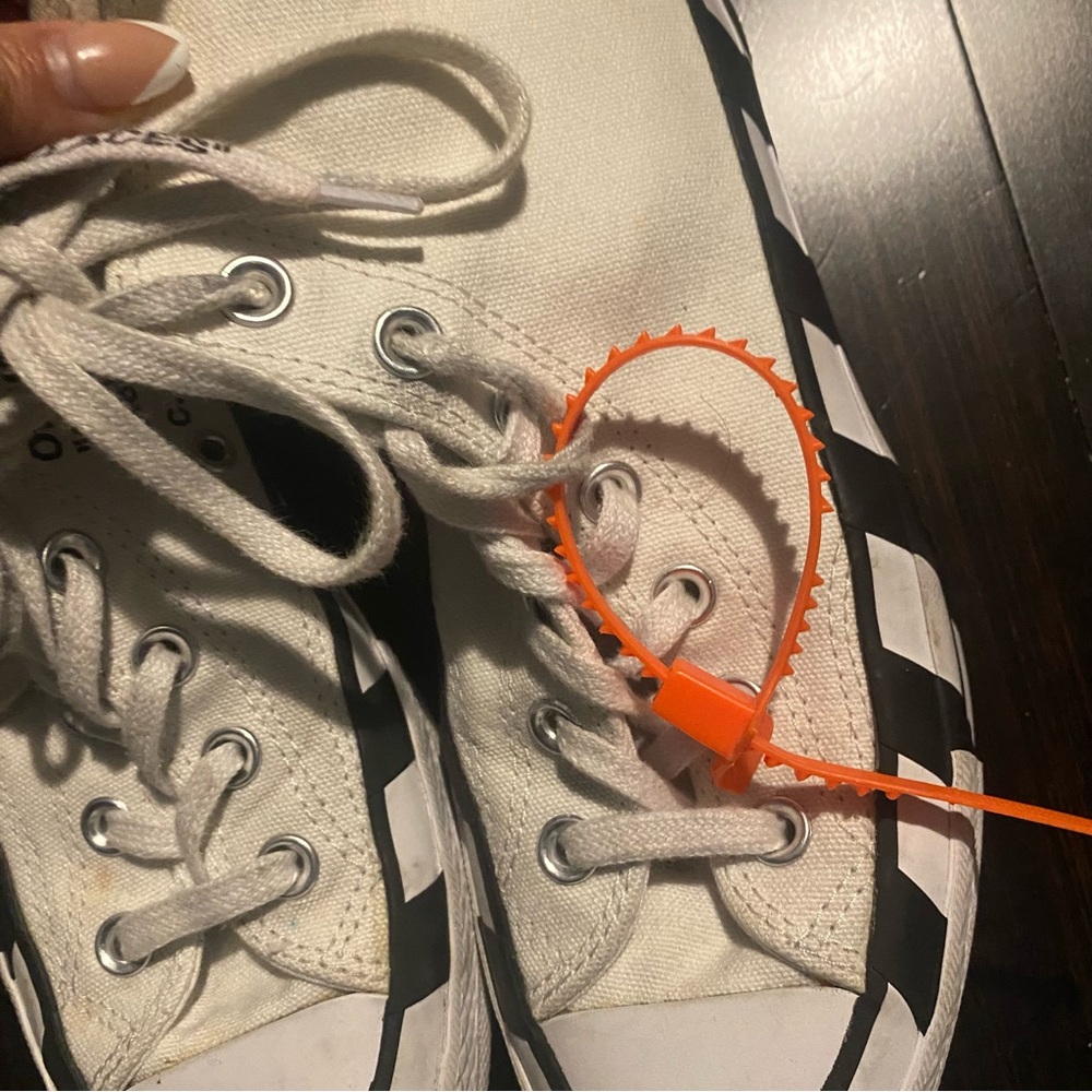 Off-White Converse - image 5